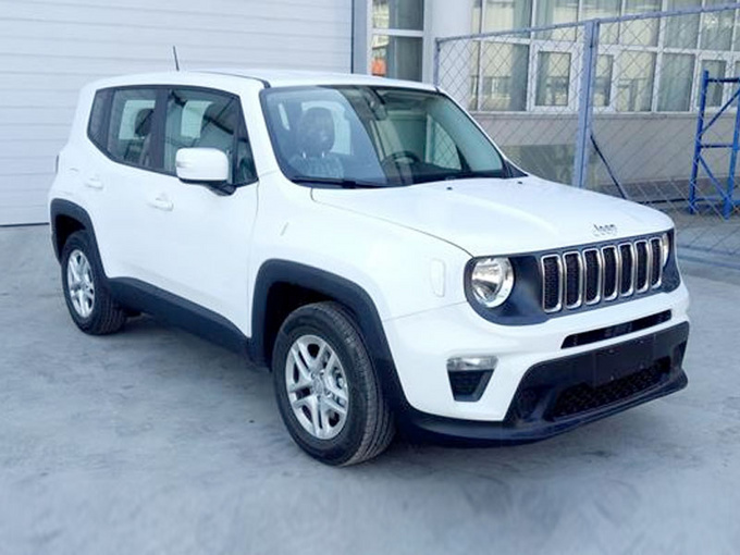 Jeep自由侠最新消息，全新升级，引领越野风潮