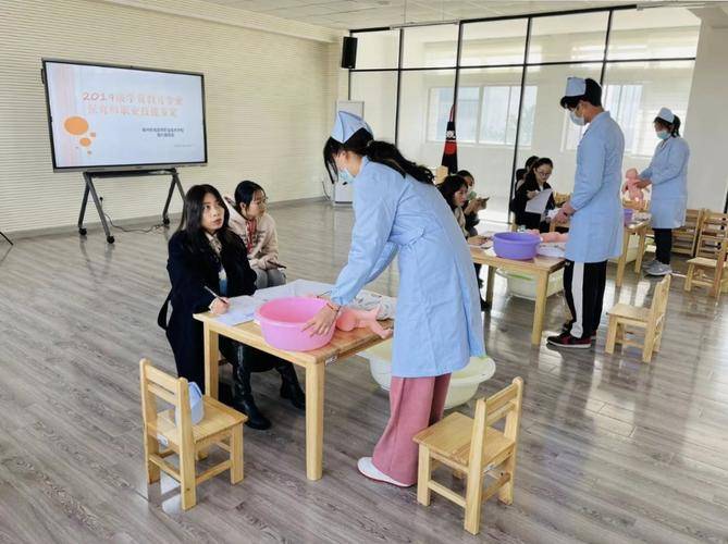 大连保育员最新招聘信息及职业前景展望