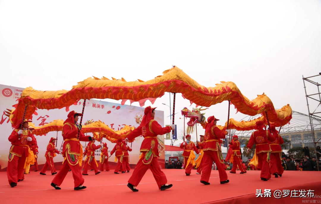 最新广场舞变队形八人，舞动魅力的无限可能